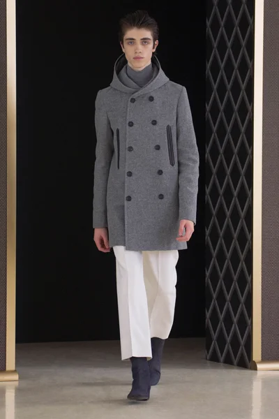 Look 7